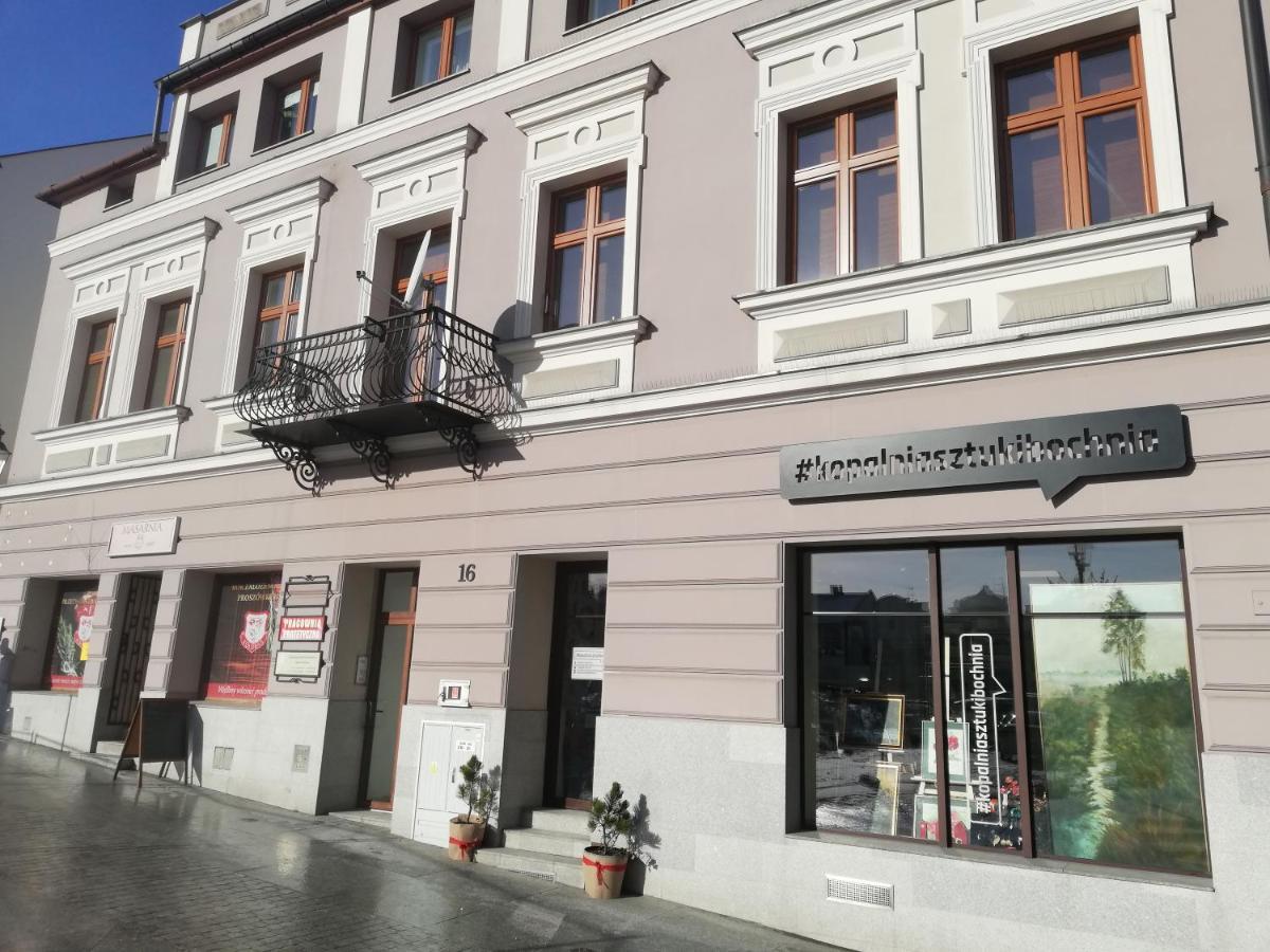 Klimatyczny Przy Bochenskim Rynku.